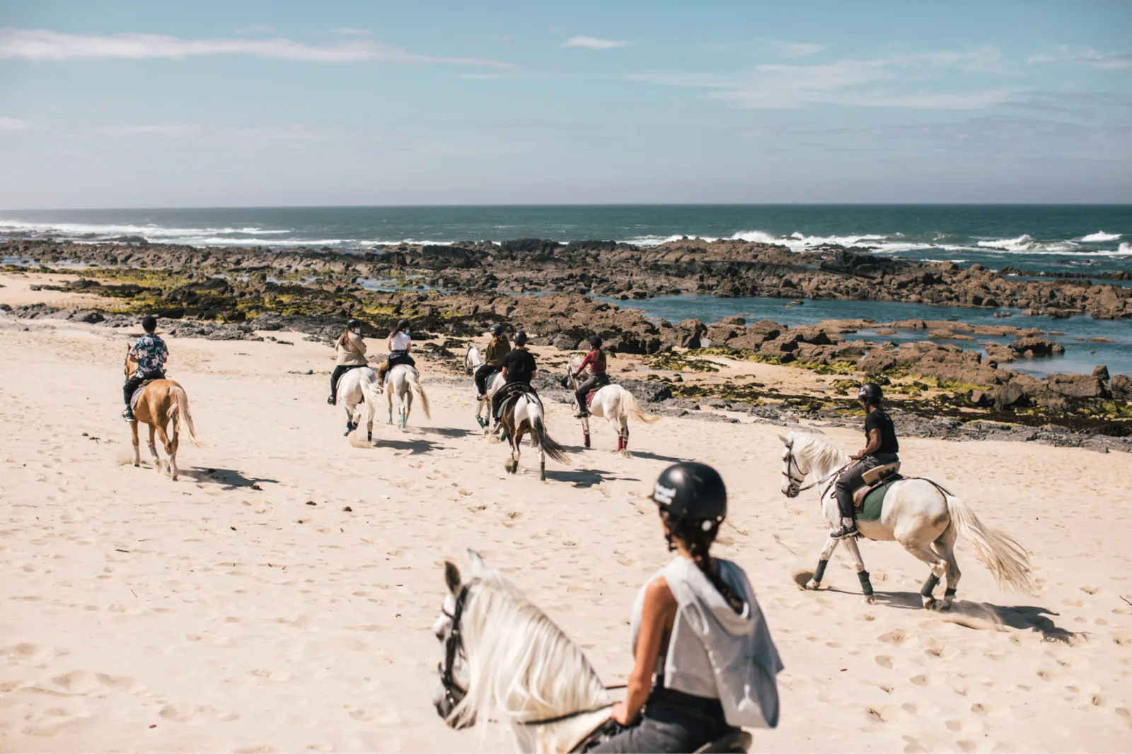 Viana do Castelo Horseback Riding Tour — Beach, Mountain & Flower Fields – image 23