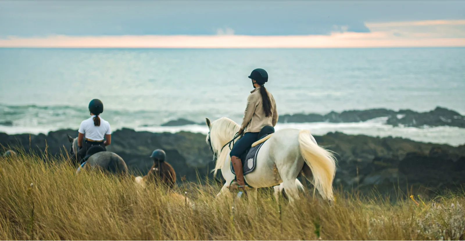 Viana do Castelo Horseback Riding Tour — Beach, Mountain & Flower Fields – image 35